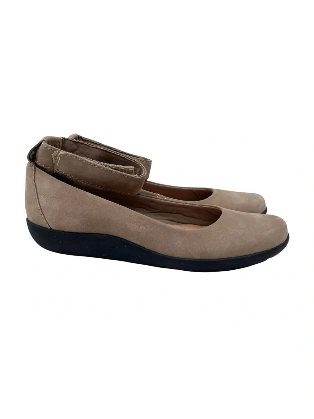 Clarks Collection Women's Medora Nina Ankle Strap Comfort Flats Shoes Size 8